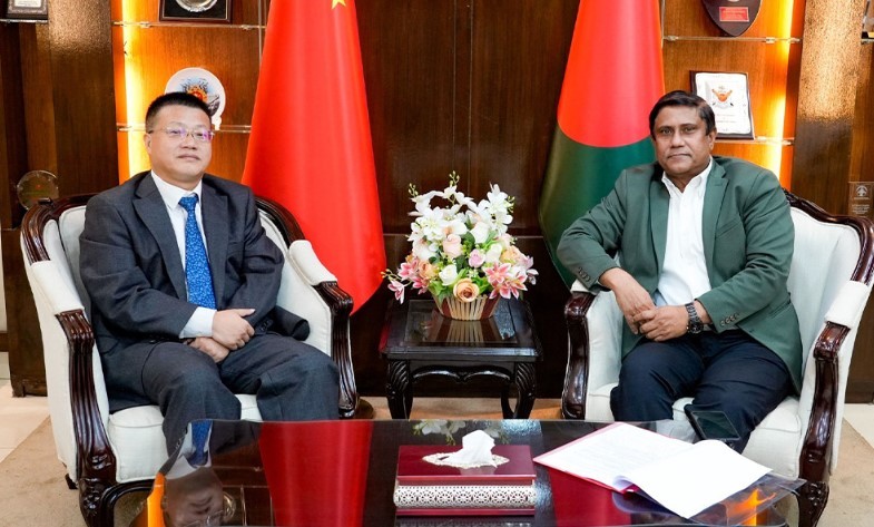 প্রধানমন্ত্রীর প্রতিরক্ষা উপদেষ্টার সঙ্গে চীনা রাষ্ট্রদূতের সাক্ষাৎ